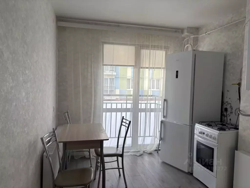 1-к кв. Омская область, Омск Верхнеднепровская ул., 265к1 (40.2 м) - Фото 2