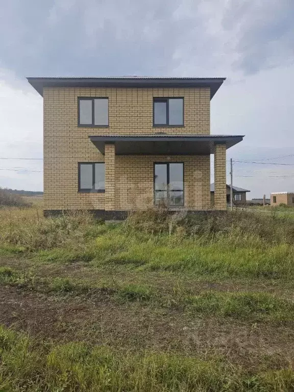 Дом в Башкортостан, Уфимский район, Дмитриевский сельсовет, д. ... - Фото 1