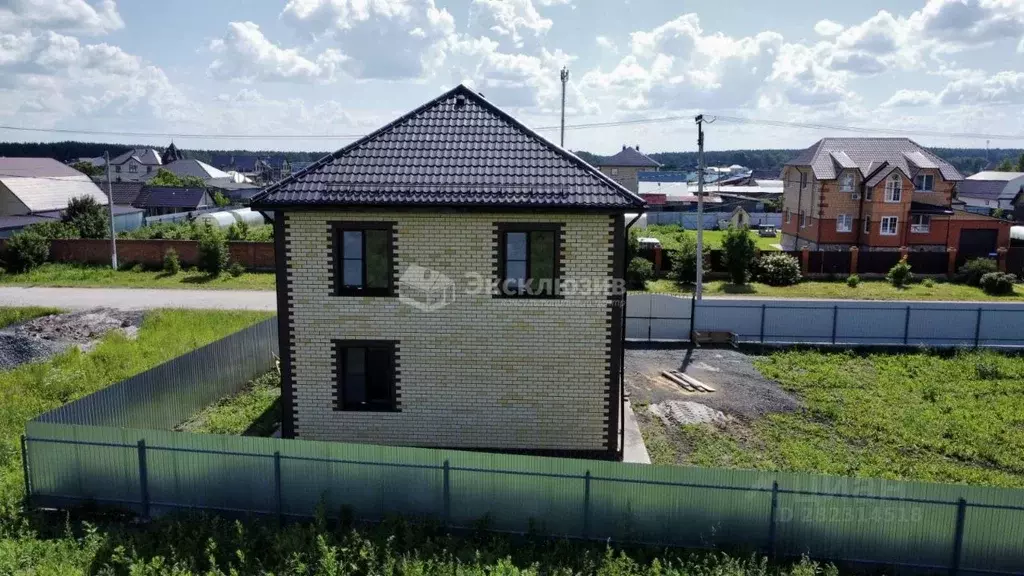 Дом в Тюменская область, Тюменский район, д. Падерина Раздольная ул. ... - Фото 1