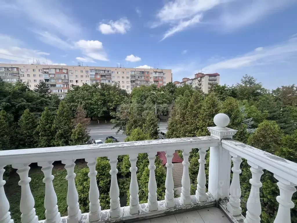 4-к кв. Северная Осетия, Владикавказ просп. Коста, 240 (300.0 м) - Фото 2