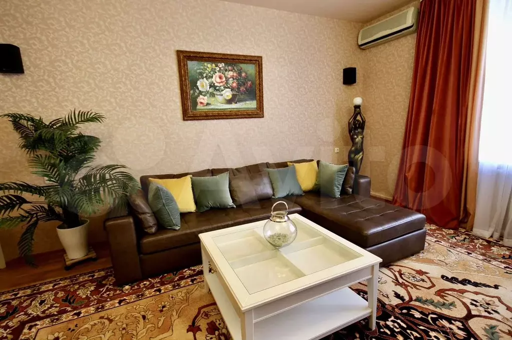 3-к. квартира, 110 м, 2/6 эт. - Фото 1