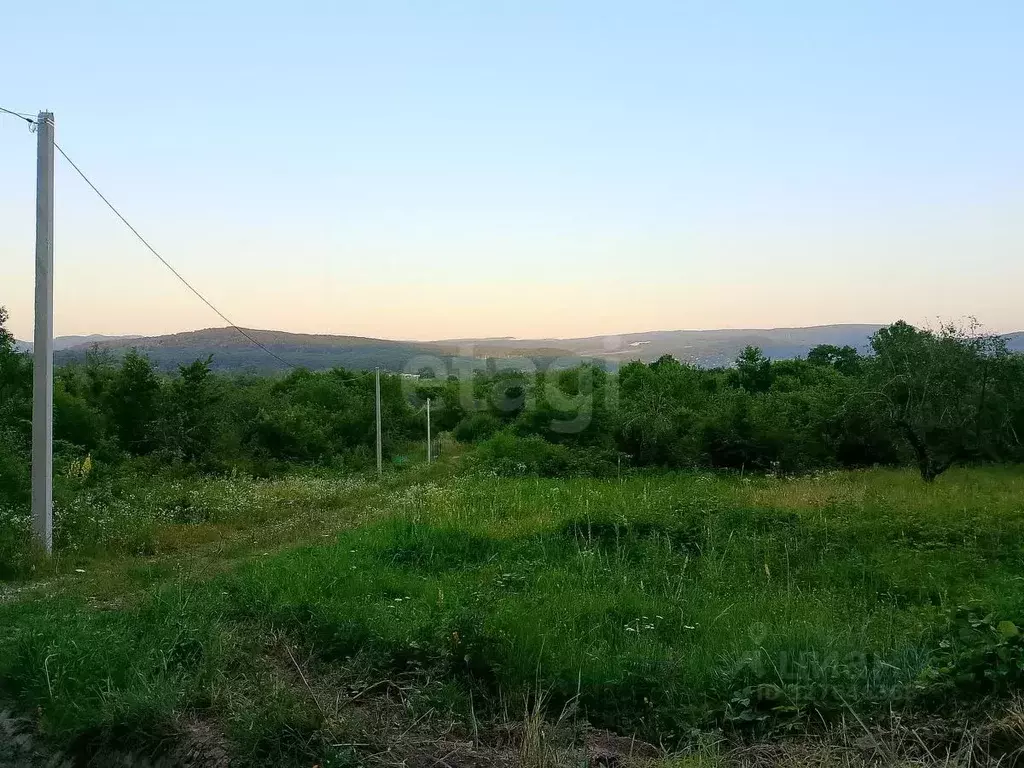 Участок в Адыгея, Майкопский район, пос. Каменномостский ул. Мира ... - Фото 1