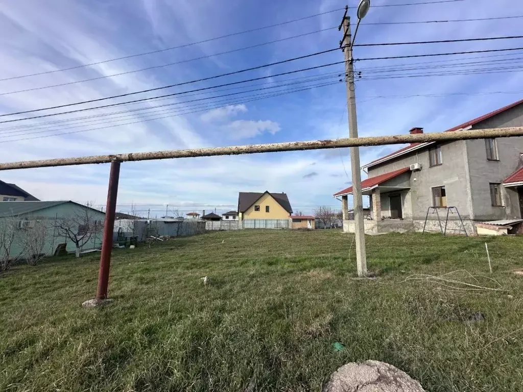 Участок в Крым, Симферопольский район, с. Мирное ул. Ландышевая, 33 ... - Фото 2