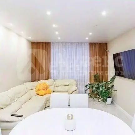 1-к кв. Тюменская область, Тюмень Кремлевская ул., 102к1 (43.2 м) - Фото 1