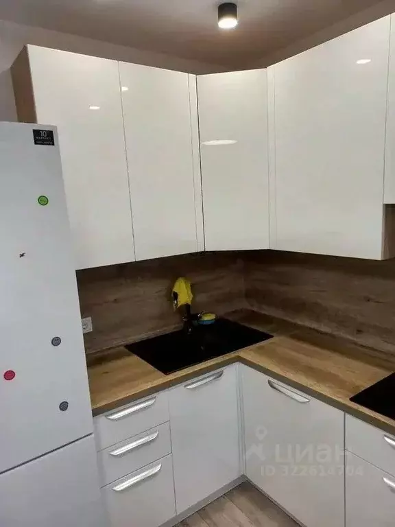 2-к кв. Татарстан, Казань Комсомольская ул., 2 (65.0 м) - Фото 1