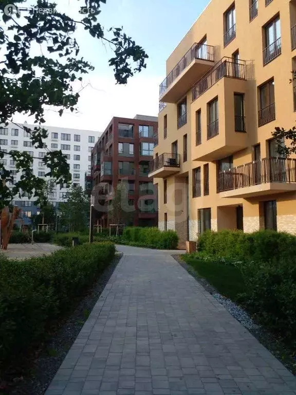 4-комнатная квартира: Тюмень, улица Газовиков, 36 (78 м) - Фото 1
