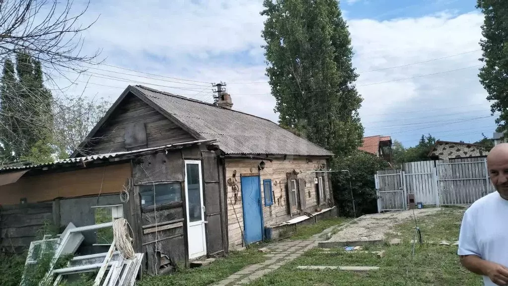 Дом в Саратовская область, с. Усть-Курдюм ул. Большая Советская, 69 ... - Фото 2