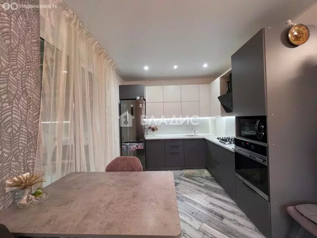 Дом в Калининградская область, Гурьевский муниципальный округ, посёлок ... - Фото 0