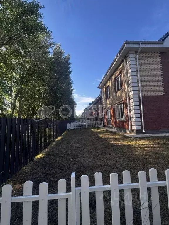 Таунхаус в Тюменская область, Тюмень ул. Алексея Рогожина (105 м) - Фото 1