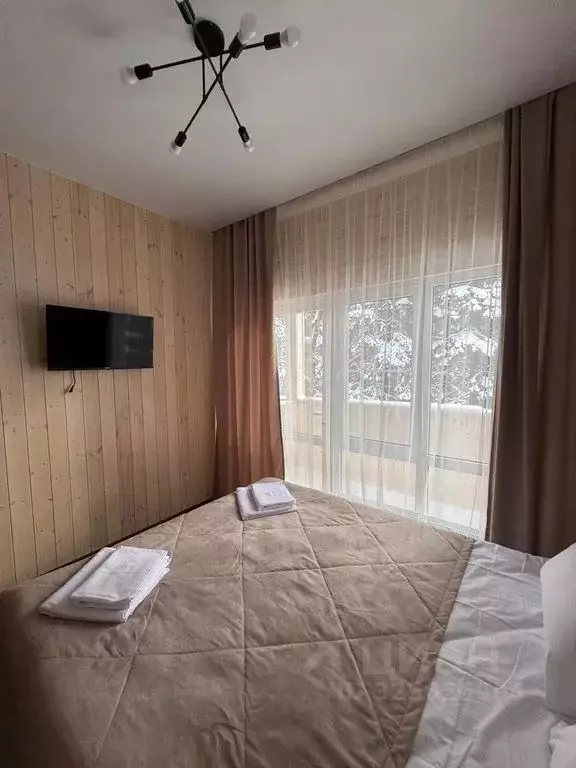 Комната Карачаево-Черкесия, Зеленчукский район, с. Архыз пер. 3-й ... - Фото 2