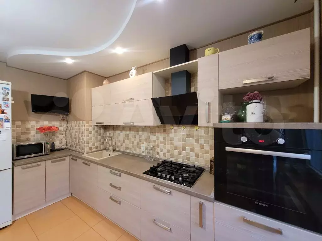 3-к. квартира, 67 м, 1/9 эт. - Фото 1