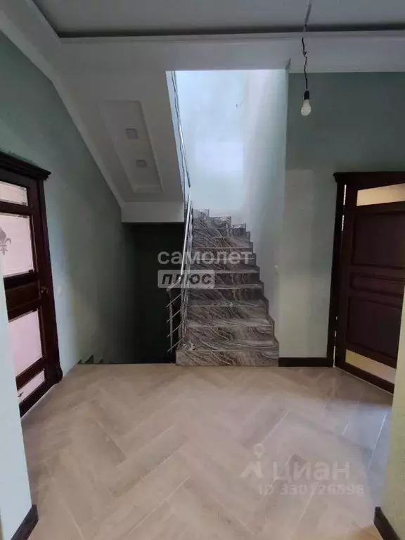 Дом в Самарская область, Сызрань Красногорская ул., 38 (300 м) - Фото 1