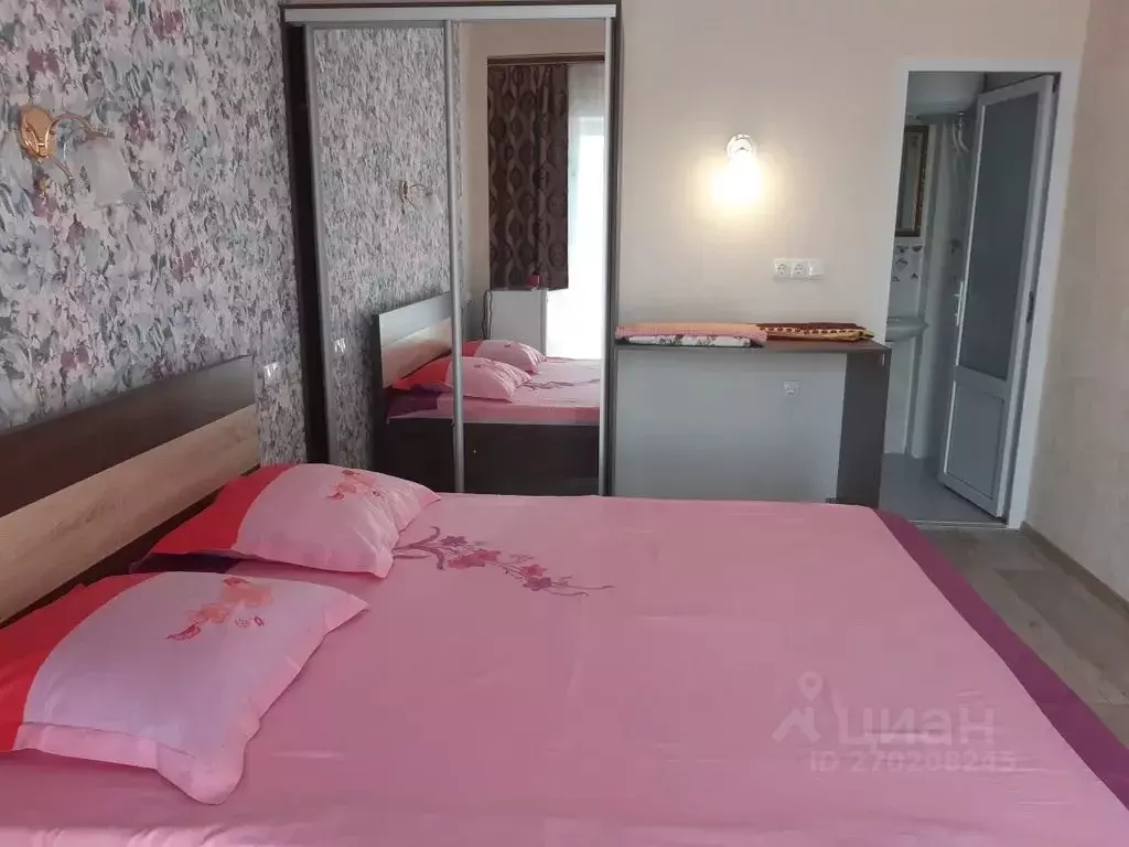 Комната Крым, Судак ул. Амет-хан Султана, 6 - Фото 1