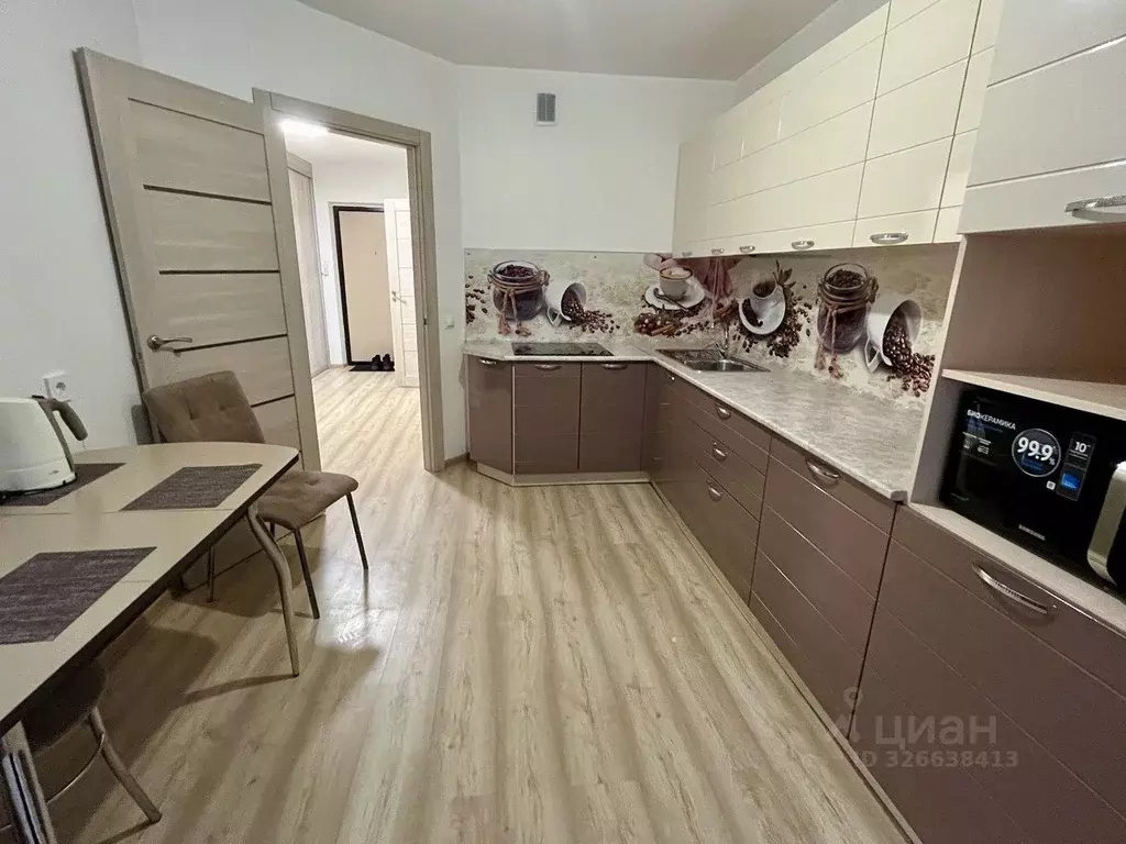 2-к кв. Свердловская область, Екатеринбург ул. Спутников, 16 (60.0 м) - Фото 1