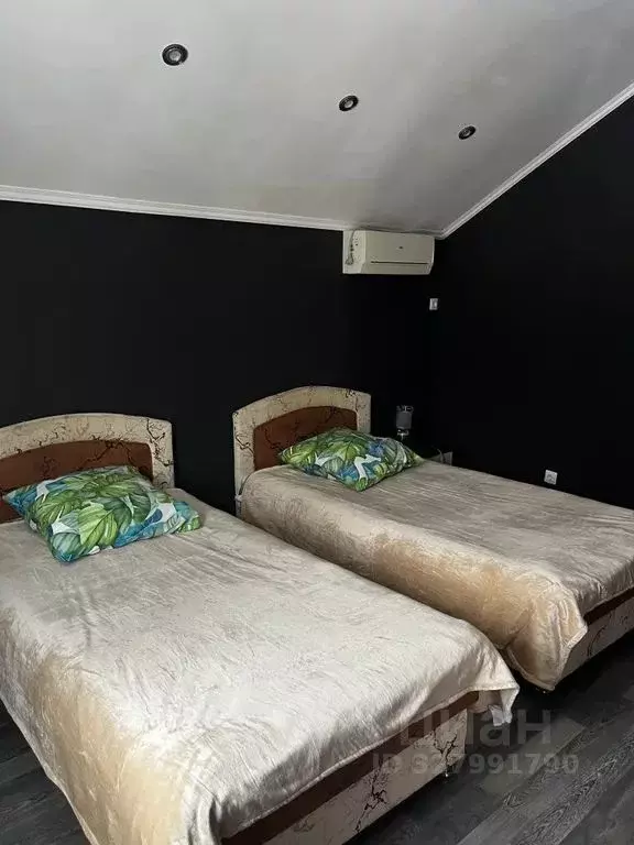 Комната Ленинградская область, Луга 3 - Фото 1