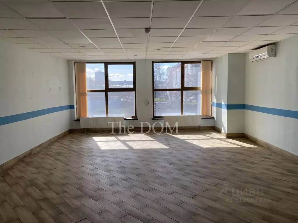Офис в Омская область, Омск ул. Гагарина, 14 (70 м) - Фото 1