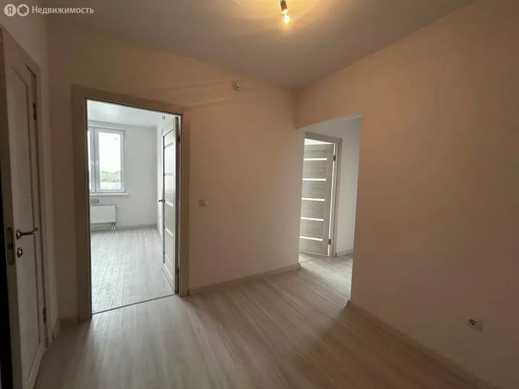 2-комнатная квартира: Тюмень, улица Героев Космоса, 19 (53 м) - Фото 0
