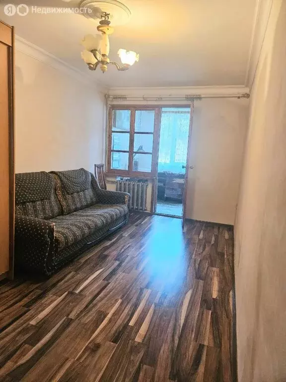 3-комнатная квартира: Махачкала, улица Ирчи Казака, 13Б (68 м) - Фото 1