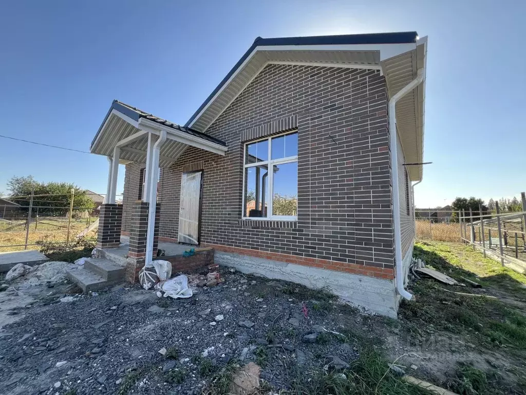 Дом в Ростовская область, Батайск Авиационная ул. (100 м) - Фото 1