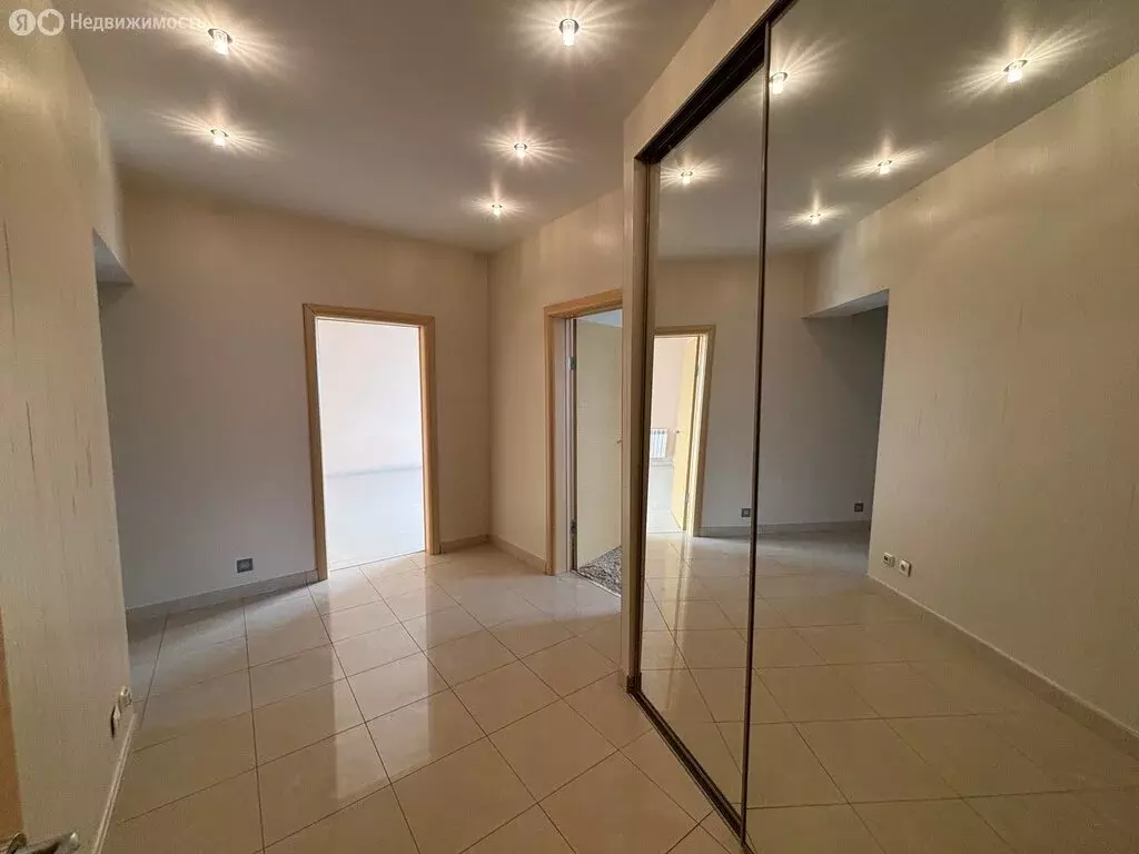 3-комнатная квартира: Орск, микрорайон Новый город, Волховский ... - Фото 1