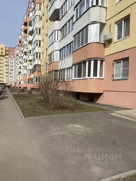 1-к кв. Омская область, Омск ул. Рокоссовского, 32 (37.0 м) - Фото 0