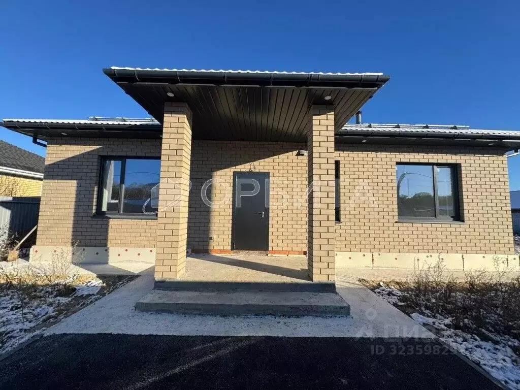 Дом в Тюменская область, Тюменский муниципальный округ, д. Ушакова ул. ... - Фото 1