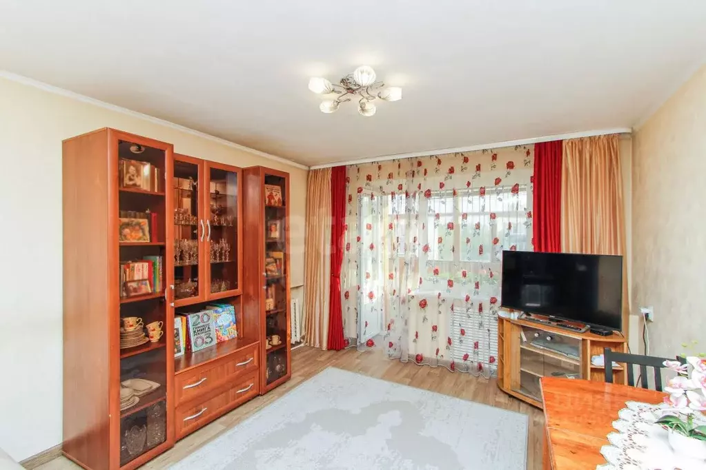 3-к кв. Тюменская область, Тюмень Садовая ул., 121а (63.0 м) - Фото 1