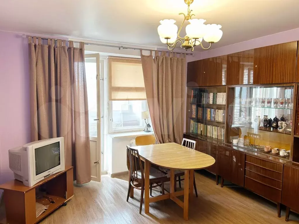2-к. квартира, 45 м, 8/10 эт. - Фото 0
