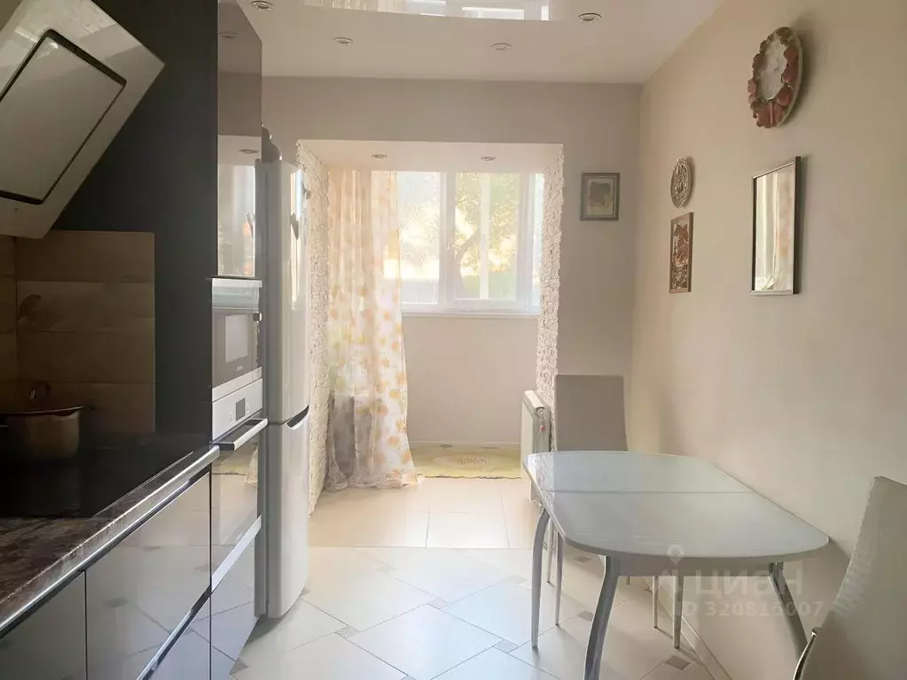 2-к кв. Омская область, Омск ул. 5-й Армии, 14 (58.3 м) - Фото 2