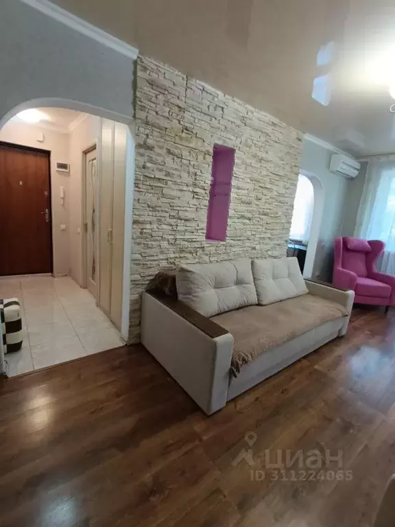 2-к кв. Крым, Керчь ул. Маршала Еременко, 41 (57.0 м) - Фото 1