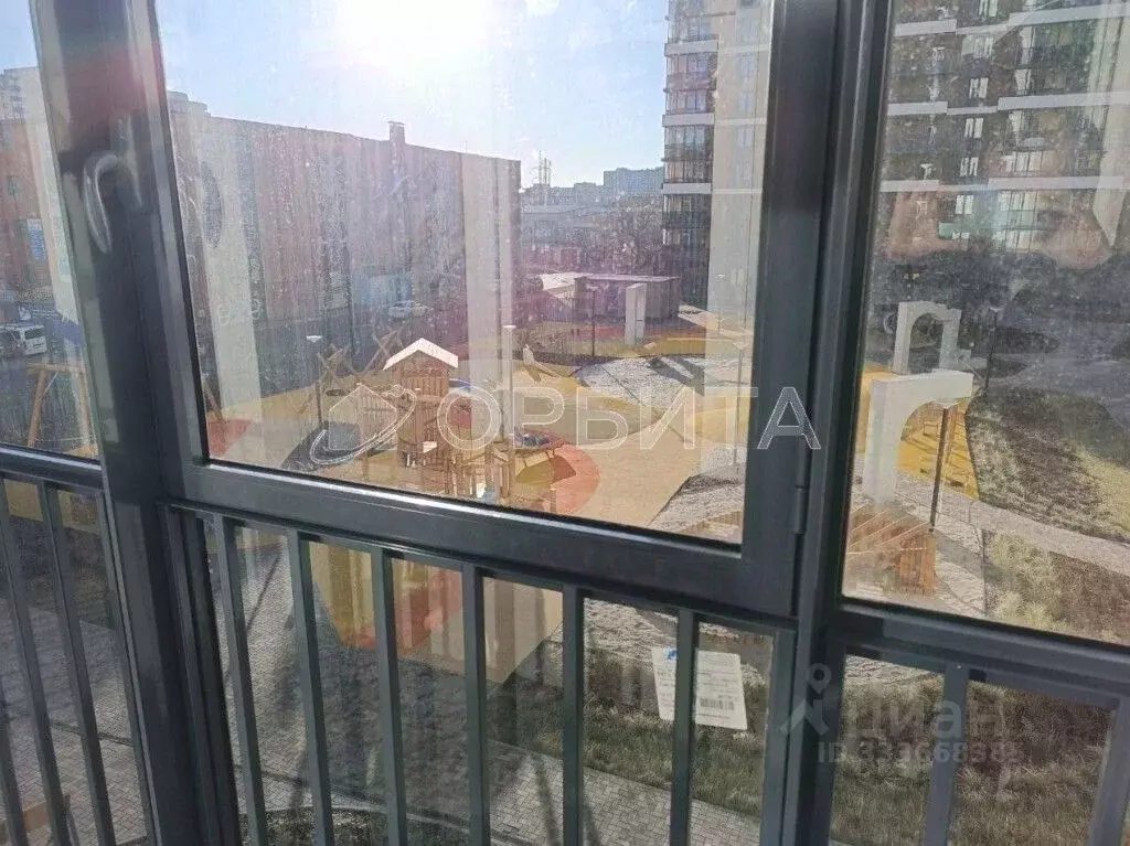 Студия Тюменская область, Тюмень Профсоюзная ул., 49 (31.4 м) - Фото 1