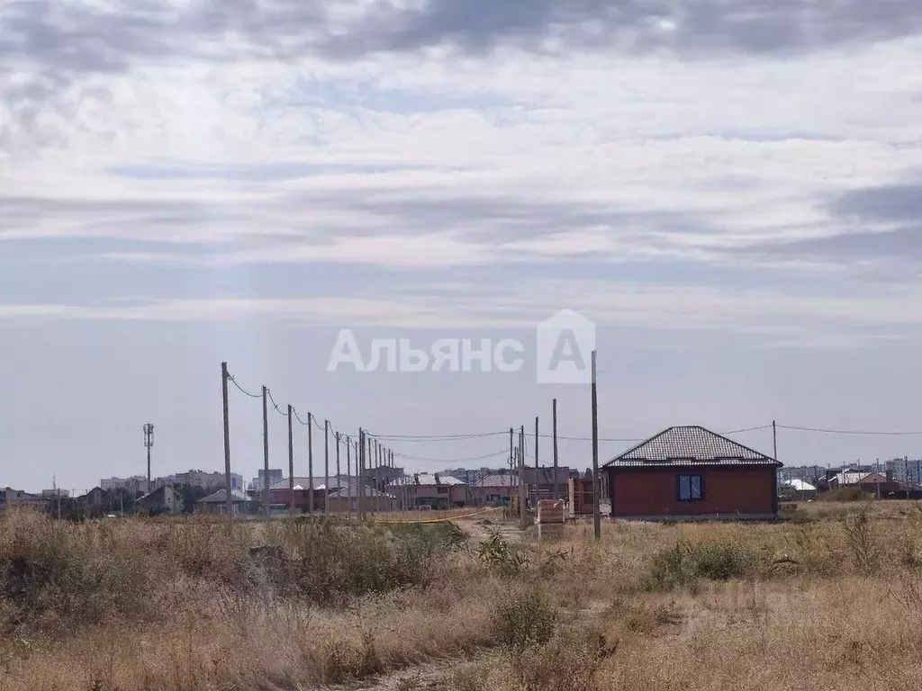 Участок в Ростовская область, Волгодонск ул. Александра Неумывакина ... - Фото 2