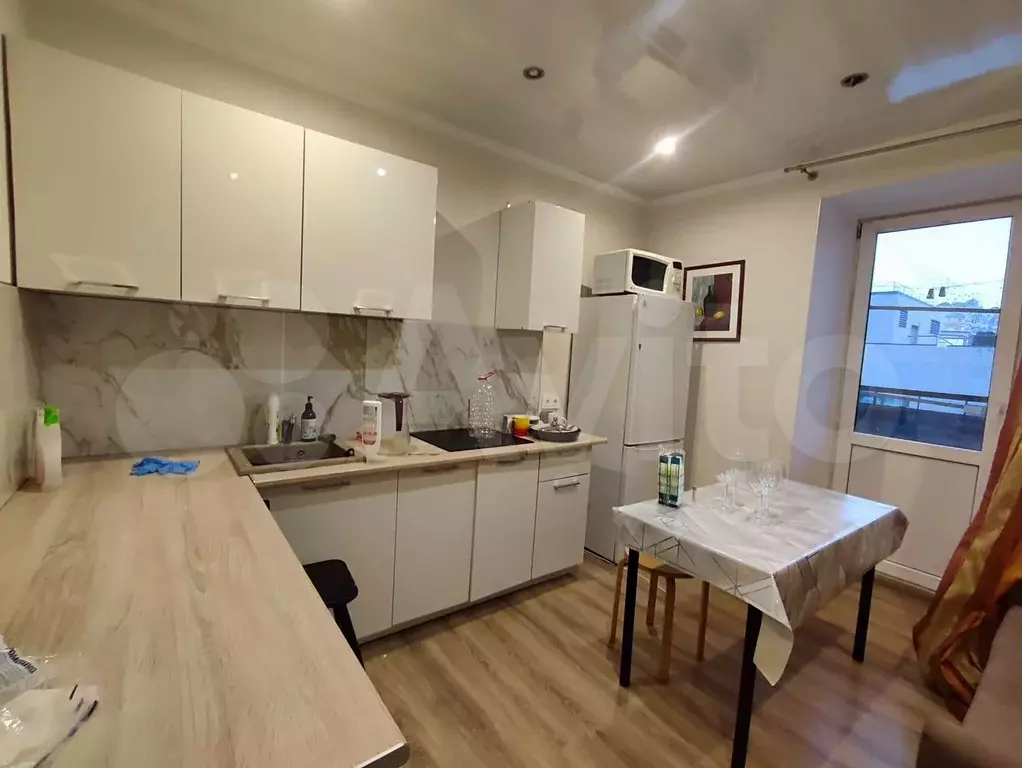 1-к. квартира, 40 м, 3/14 эт. - Фото 1