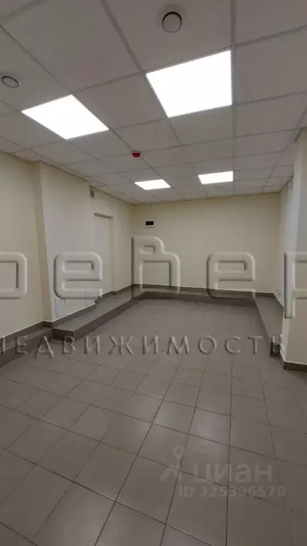 Помещение свободного назначения в Красноярский край, Красноярск ул. ... - Фото 2