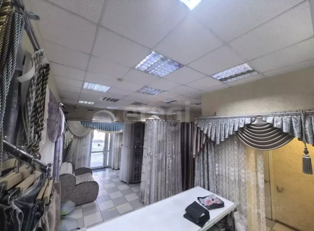 Помещение свободного назначения в Кемеровская область, Кемерово ул. ... - Фото 1