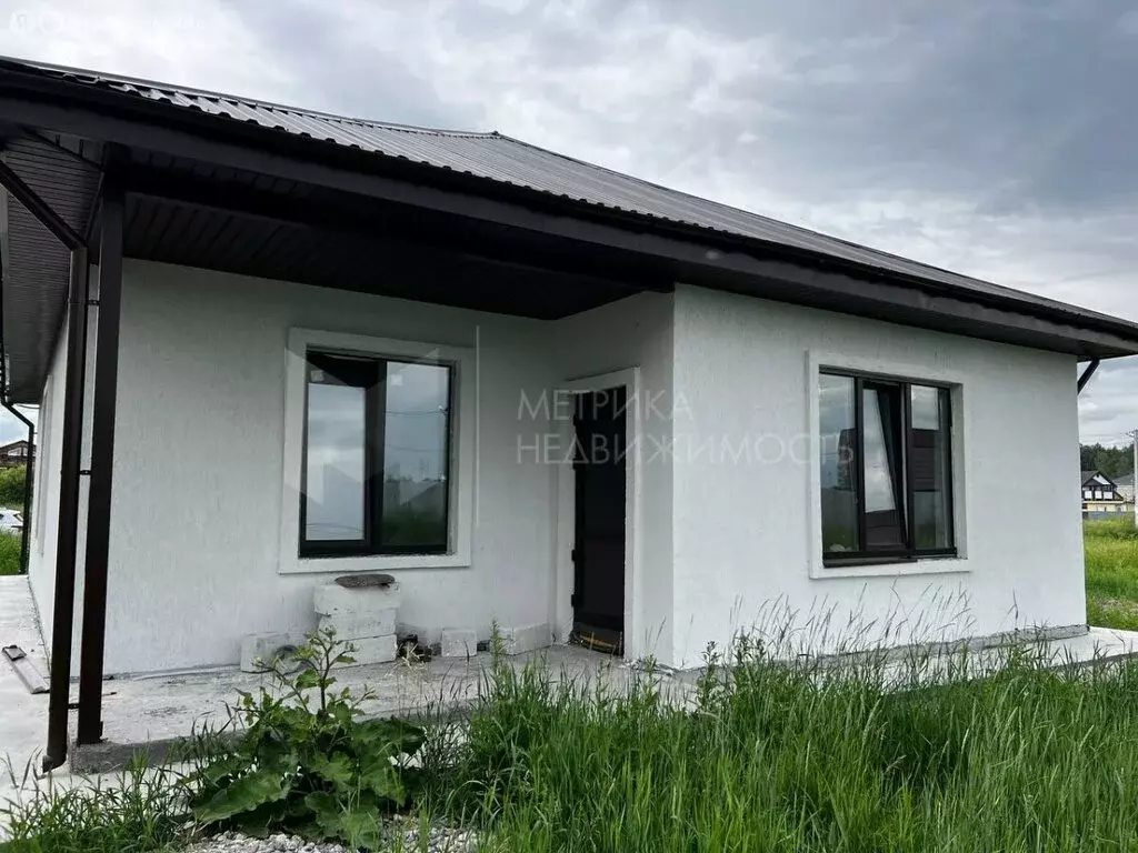 Дом в посёлок Новотарманский, Вишнёвая улица (113 м) - Фото 1