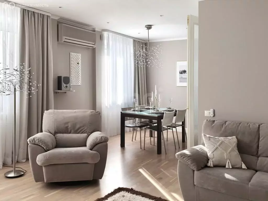 4-комнатная квартира: Тюмень, улица 8 Марта, 2 (163 м) - Фото 1