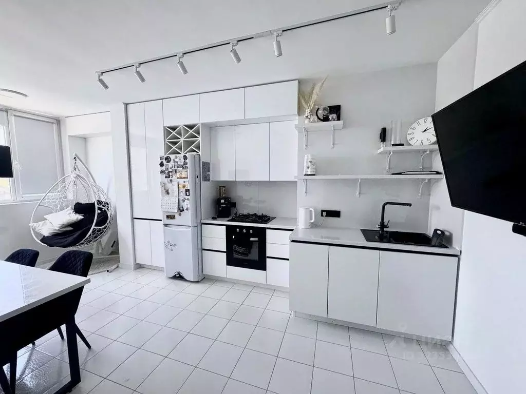 1-к кв. Севастополь ул. Руднева, 28В (56.4 м) - Фото 2