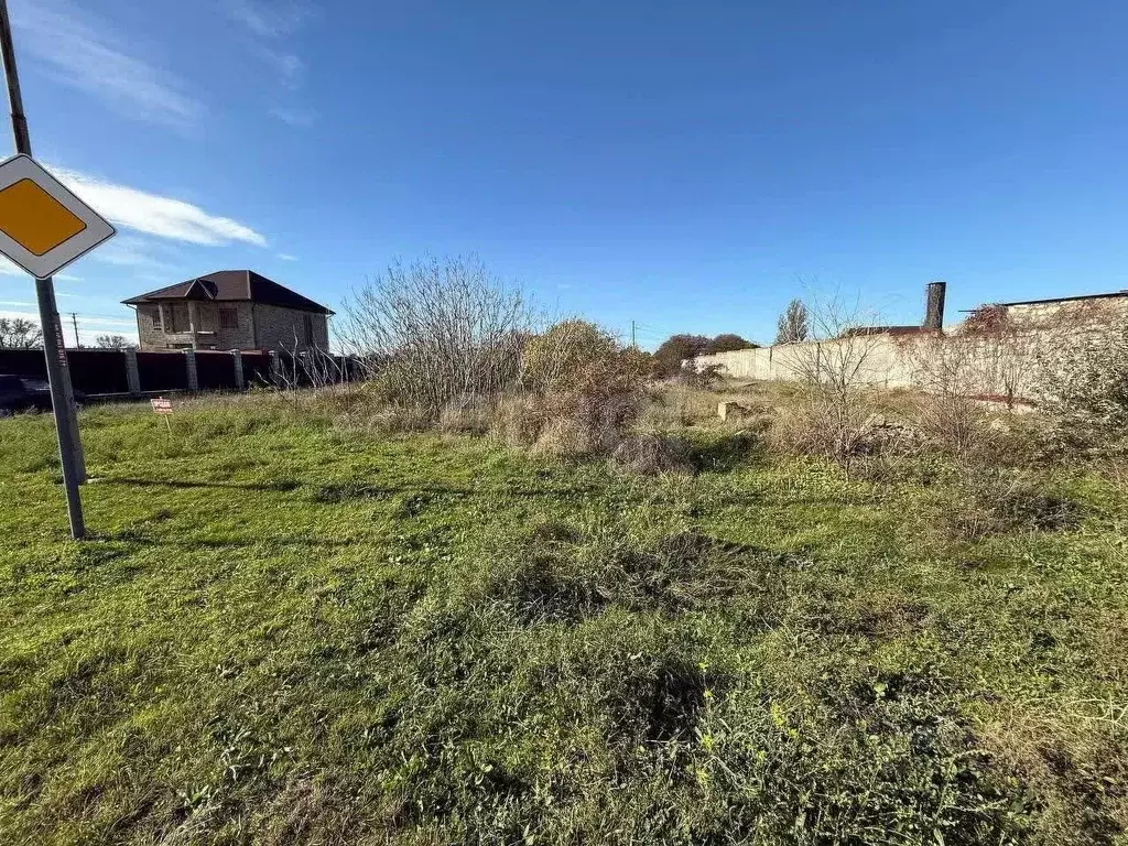 Участок в Крым, Ленинский район, с. Мысовое ул. Центральная, 88 (16.0 ... - Фото 1