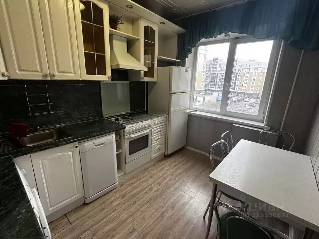 4-к кв. Белгородская область, Белгород Гостенская ул., 1 (77.6 м) - Фото 0