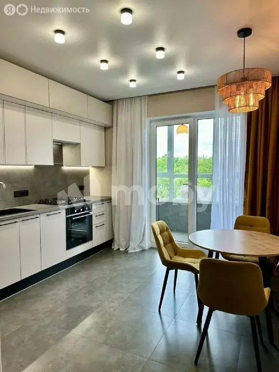 2-комнатная квартира: Гурьевск, Лазурная улица, 18 (64 м) - Фото 0