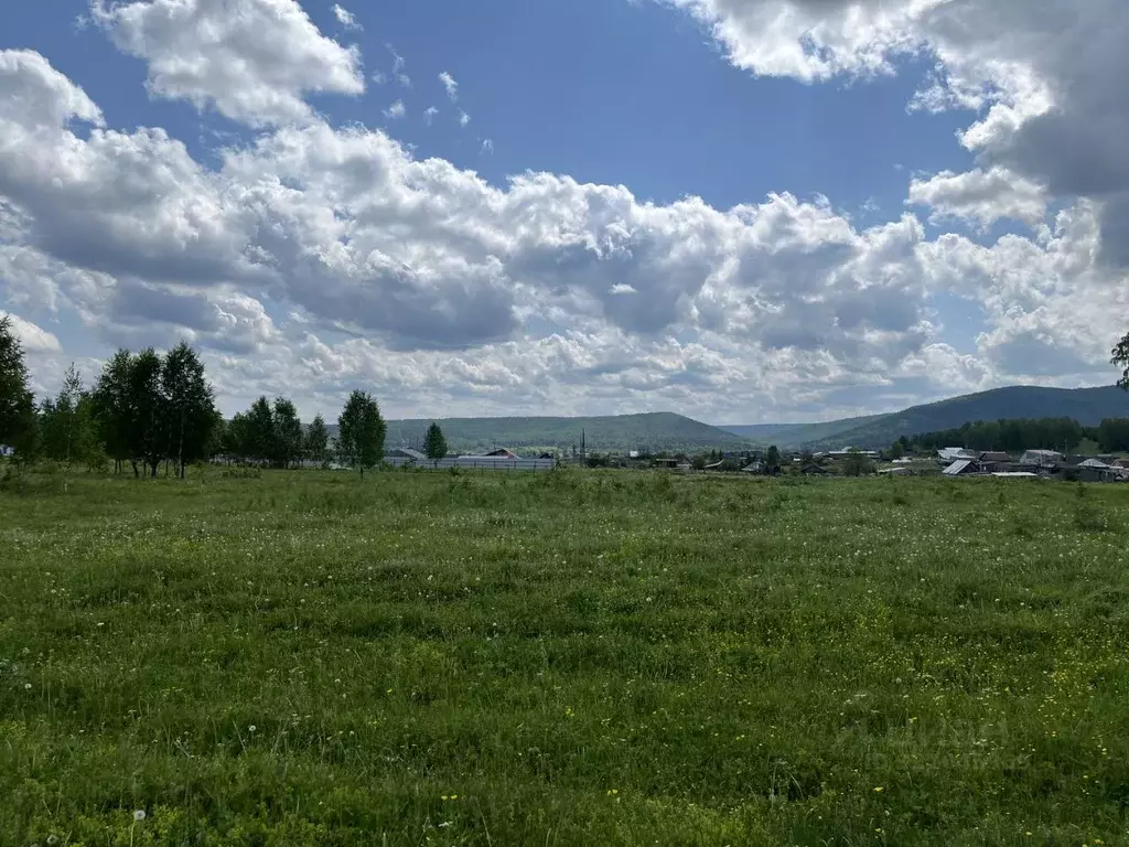 Участок в Челябинская область, Кусинский муниципальный округ, с. ... - Фото 1