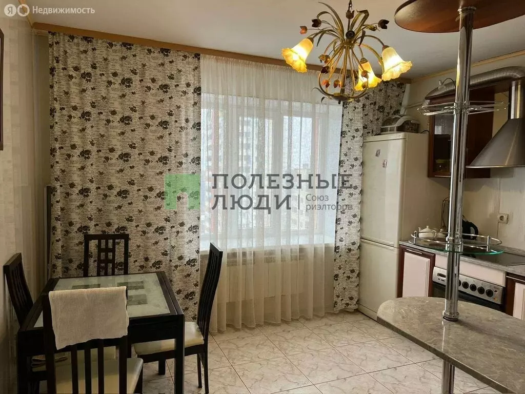 3-комнатная квартира: Белгород, улица Губкина, 16Б (105.1 м) - Фото 1