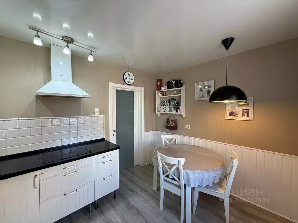 2-к кв. Московская область, Одинцовский городской округ, ВНИИССОК пгт ... - Фото 1