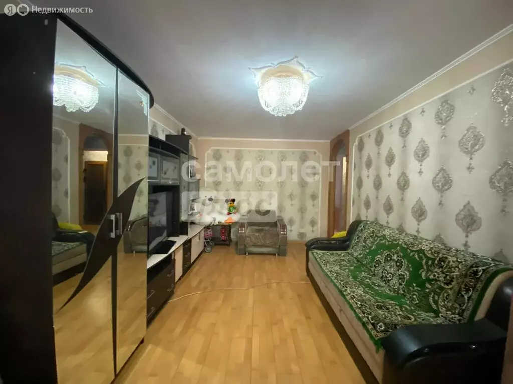 3-комнатная квартира: Тихорецк, улица Калинина, 88 (69.9 м) - Фото 1