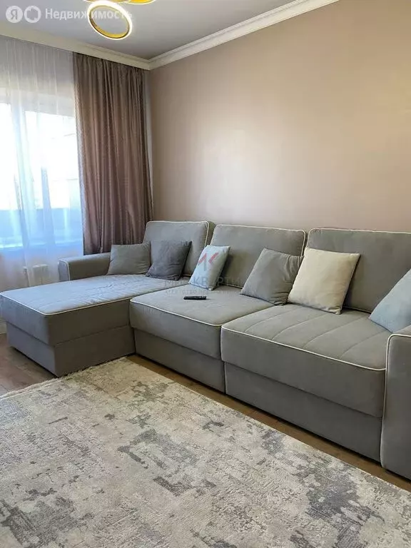 3-комнатная квартира: Кызыл, микрорайон Спутник, Убсу-Нурская улица, 4 ... - Фото 2