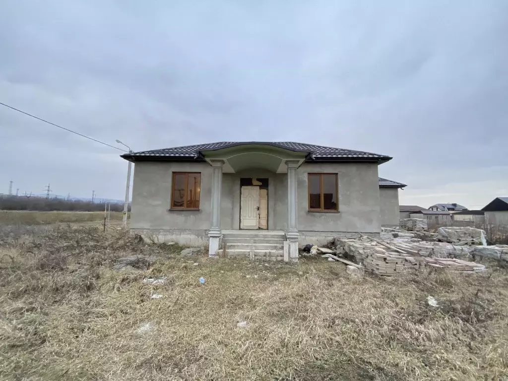 Дом в Кабардино-Балкария, Нальчик ул. Каирова (80 м) - Фото 0