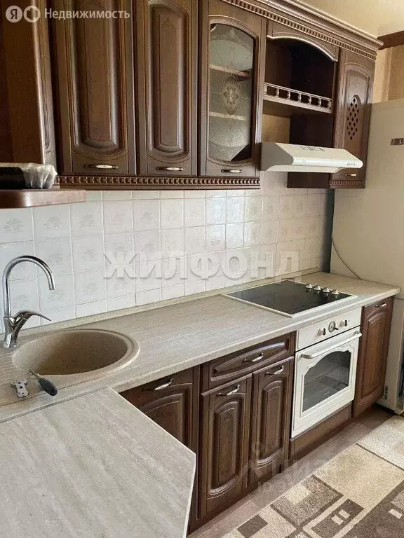 3-комнатная квартира: Томск, улица Ивана Черных, 32 (67 м) - Фото 1