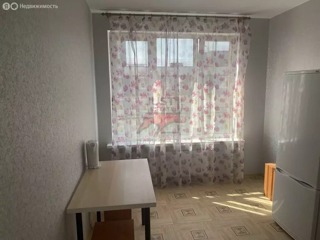1-комнатная квартира: посёлок городского типа Нахабино, Покровская ... - Фото 0