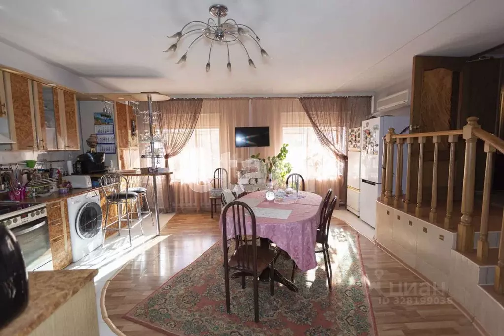 Дом в Амурская область, Благовещенск ул. Придорожная, 53 (450 м) - Фото 0